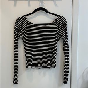 Off the shoulder Brandy Melville long sleeve